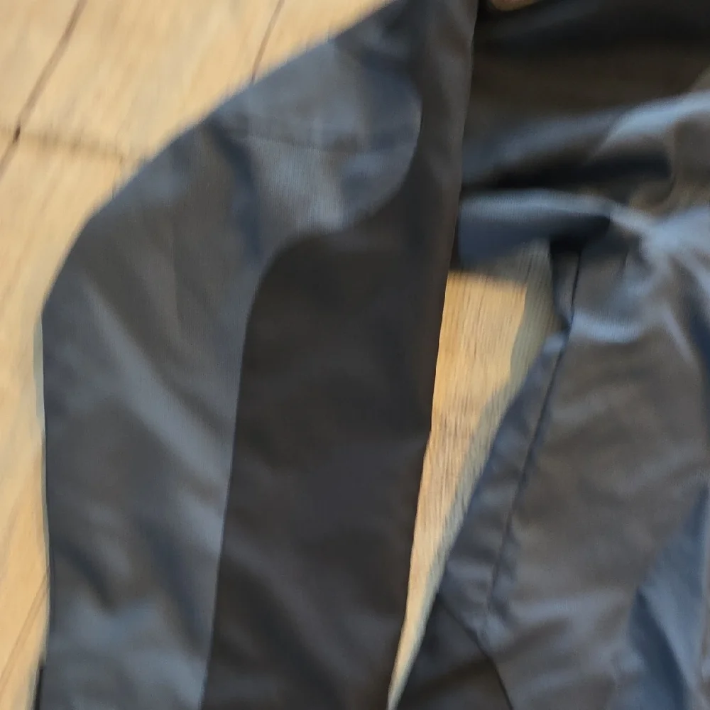 Reebok Men's Black and Gray Lightweight Jacket